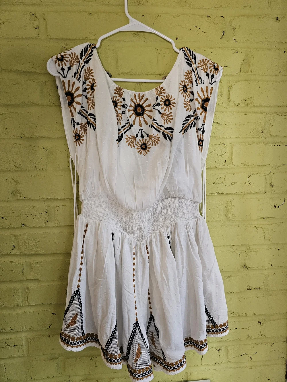 Free People Catalina Embroidered Shorts Romper Size XS - Picture 2 of 4